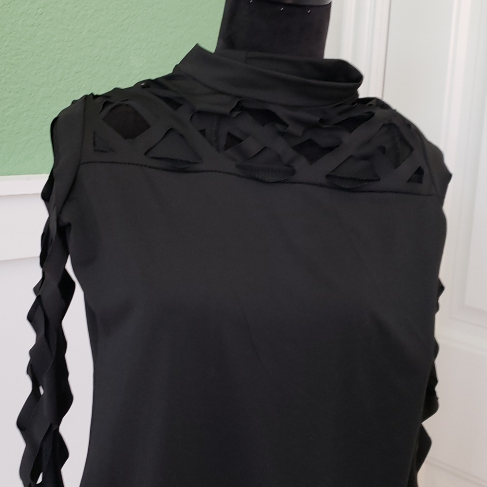 Dress - Picture 2 of 5